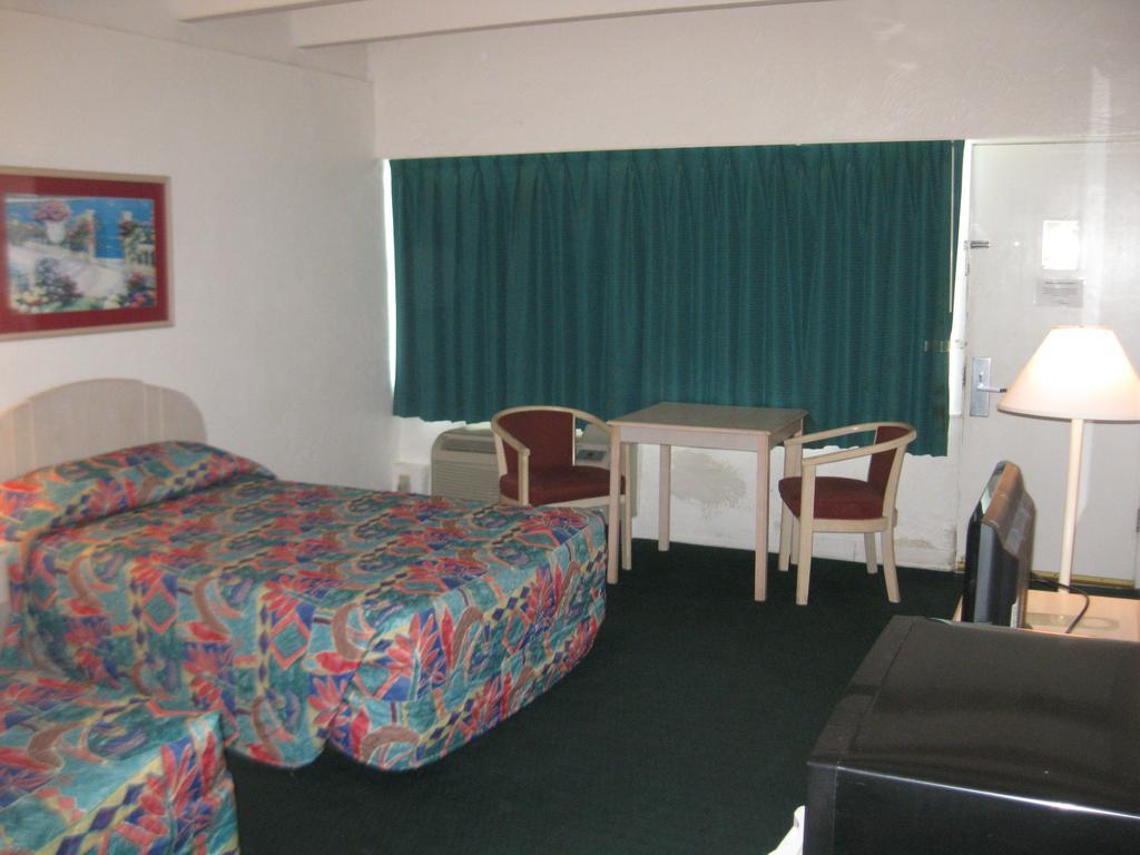 Buccaneer Beach Motel Panama City Chambre photo